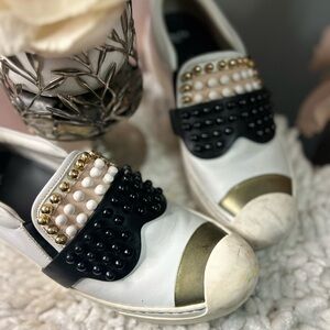 🔥✨Women’s FENDI Karl lagerFeld Slip On Sneakers. Size 37🚨🚨Reasonable Steal🤑